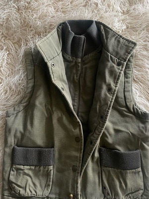 Princess M women's sleeveless jacket vest khaki with fuchsia lining like new