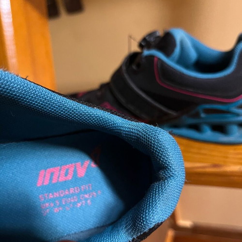Inov women's sport shoes like new, size 40