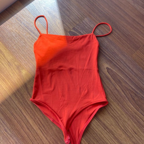 Zara women's bodysuit coral like new, size Small