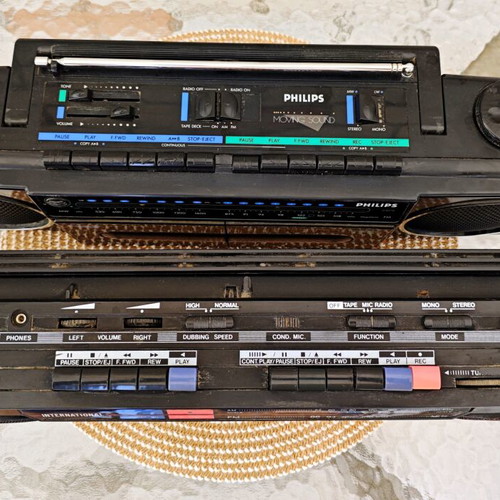 International AK-21 and Philips vintage radio cassette players used