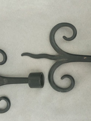 Metal Curtain Rod Ends like new, for thin rods