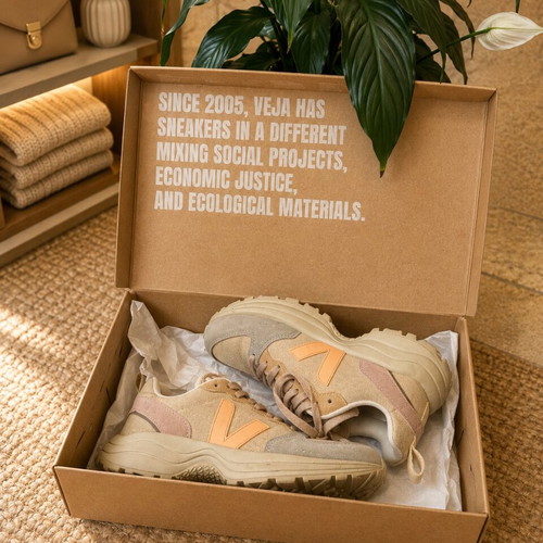 Veja Venturi VC Suede Sneakers size 37 like new, almond peach