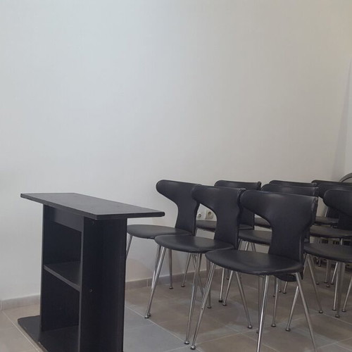 Visitor chairs like new, pack of 15, black with metal legs