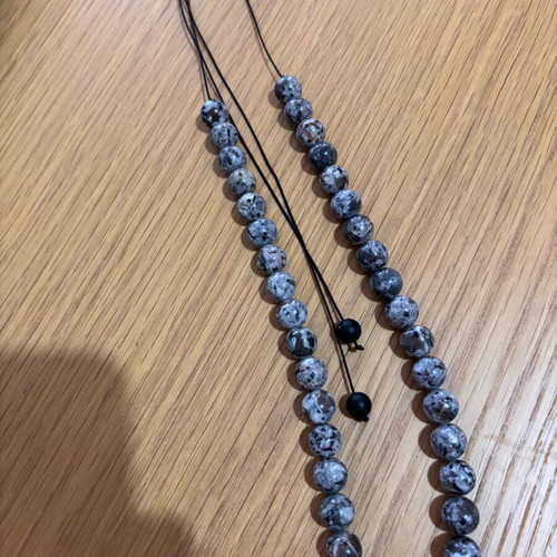 Necklace with stones that glows under black light new