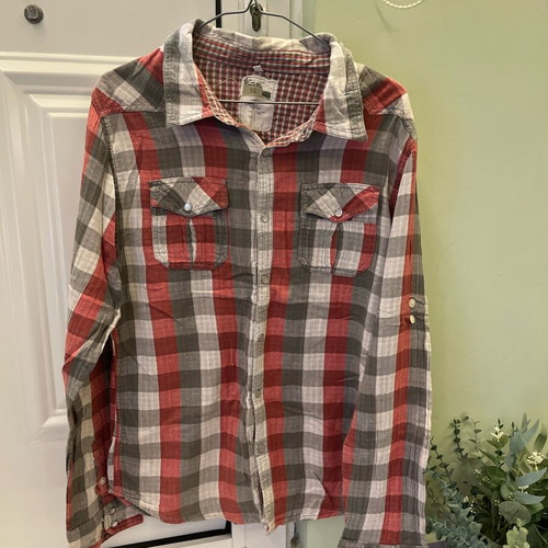 Men's shirt size M like new, red checkered