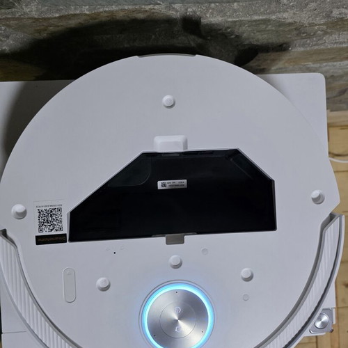 Dreame Matrix 10 Ultra robot vacuum like new