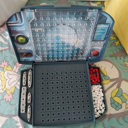 Battleship board game like new, missing one background cardboard