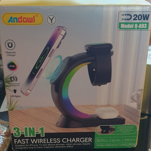 Andowl Q-A93 3-in-1 fast wireless charger with RGB lighting