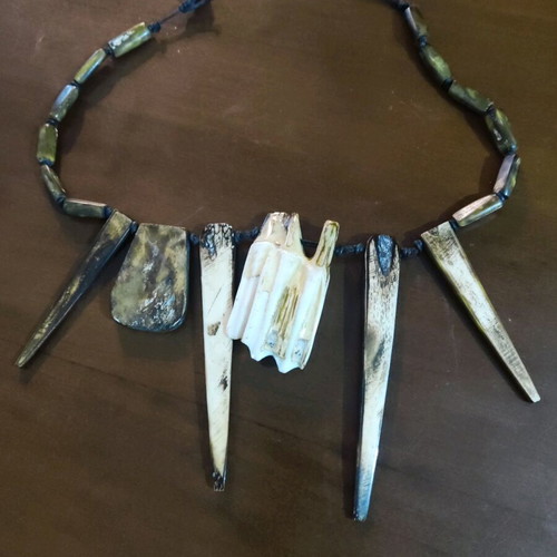 Collectible Argentine necklace like new made of bull bones