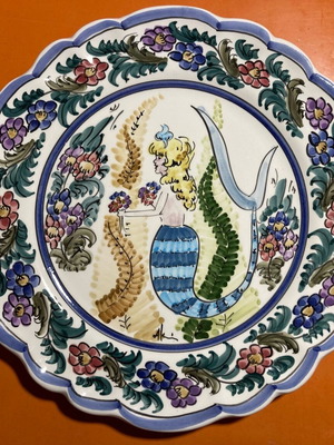 Decorative ceramic plate from Cyprus hand-painted like new