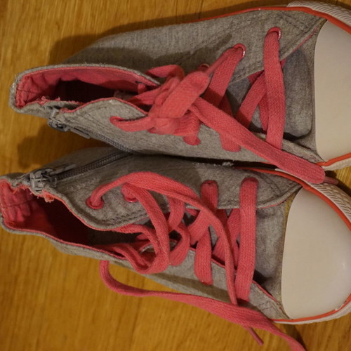 Canvas boots like new, size 30, gray