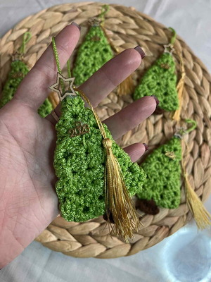 Gouri 2026 handmade knitted Christmas tree new