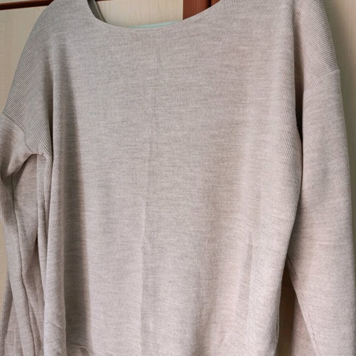 Women's blouse new, size XL, beige with X on back
