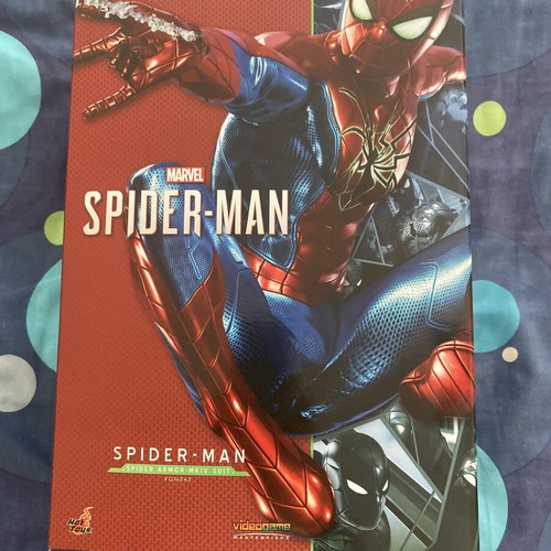Hot Toys Spider-Man Spider Armor Mk IV Suit 1:6 Scale Figure like new