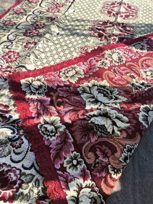 Sofa bed throw new, double-sided with floral patterns
