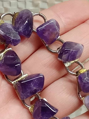 Vintage bracelet with amethyst stones like new, purple
