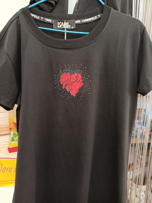 Women's blouses new, sizes M to XL, black and pink