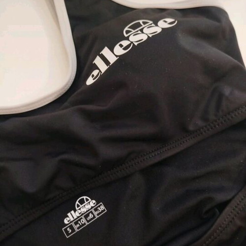 Ellesse one-piece swimsuit black with removable padding like new