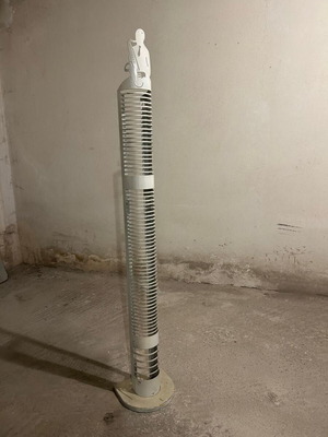 CD tower used, approximately 160 cm