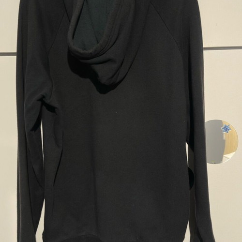 Under Armour hoodie used, size M, black