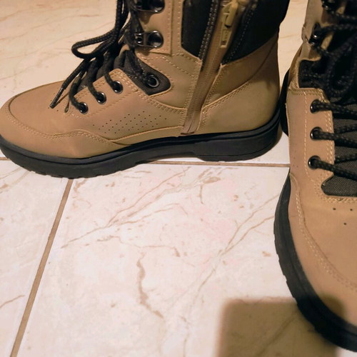Zara hiking boots size 39 like new