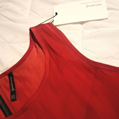 Stradivarius satin polyester top new, size XL, red
