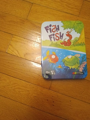 Fish Fish board game by Gigamic