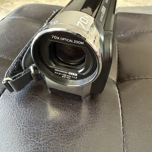 Panasonic SDR-S26 video camera with 70x optical zoom