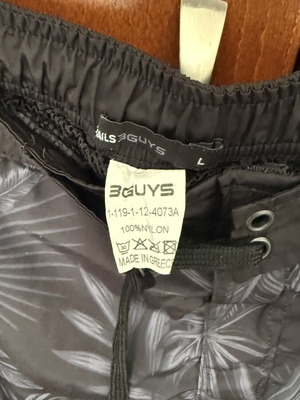 3 Guys men's swim shorts used, size L, black gray