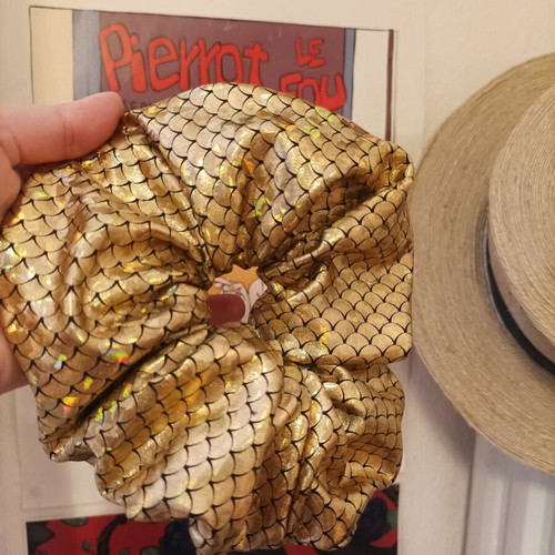 Mermaid hairstyle scrunchy new, iridescent gold fabric
