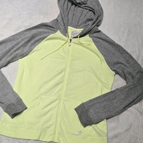Under Armour sweatshirt like new, size M-L