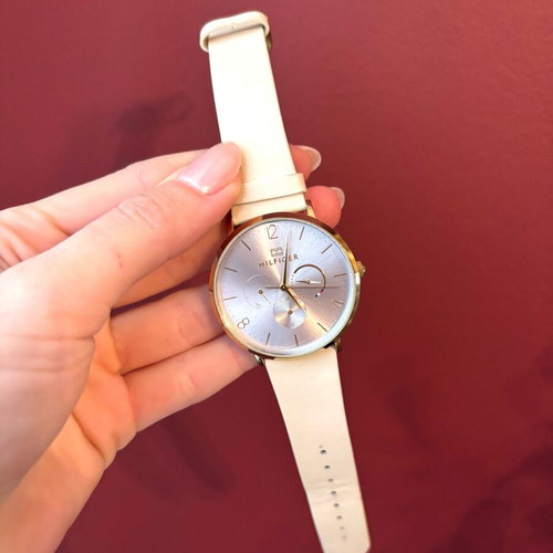 Tommy Hilfiger women's watch like new with gold case and beige leather strap