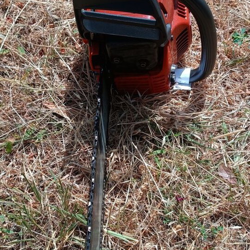 Husqvarna 340 Chainsaw like new, 40.8cc, 2.7 hp