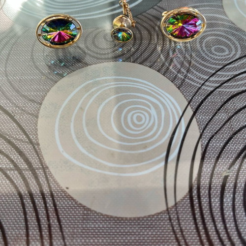 Cufflinks like new, multicolored