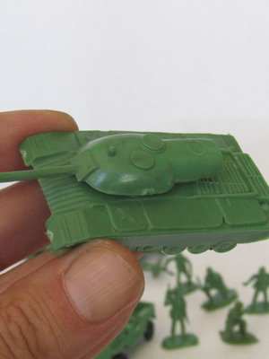 Vintage plastic military figures with vehicles used, 1980s