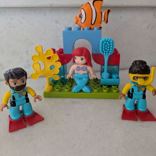 Lego Duplo Undersea used, pieces from set 10910 and Ariel mermaid