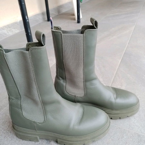 Chelsea boots Tommy Hilfiger like new, size 38, khaki