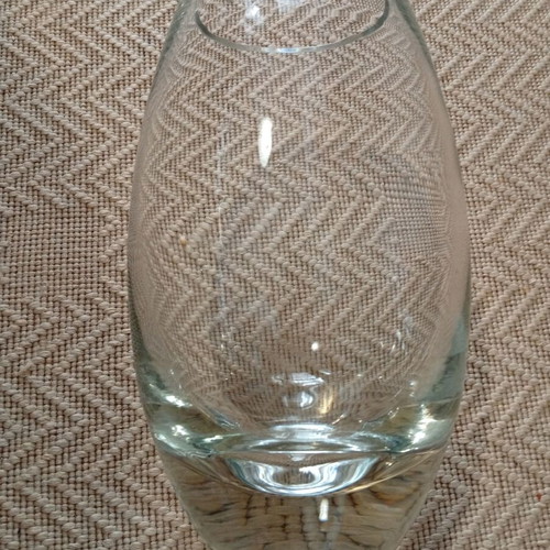 Crystal vase like new, very heavy
