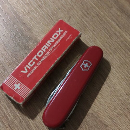 Victorinox Swiss Army Knife used, 6 tools