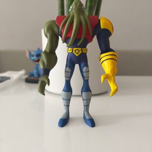 Ben 10 miniature new