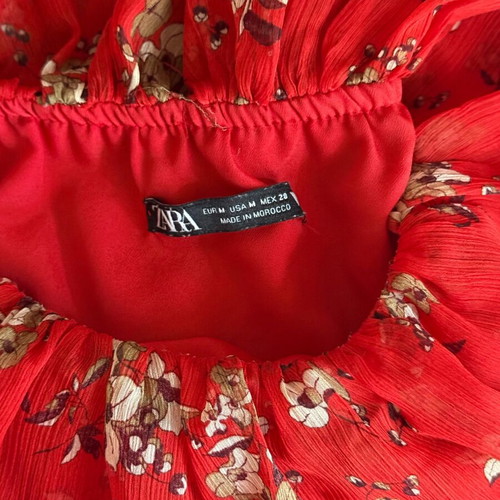 Zara midi dress like new, red with shoulder design