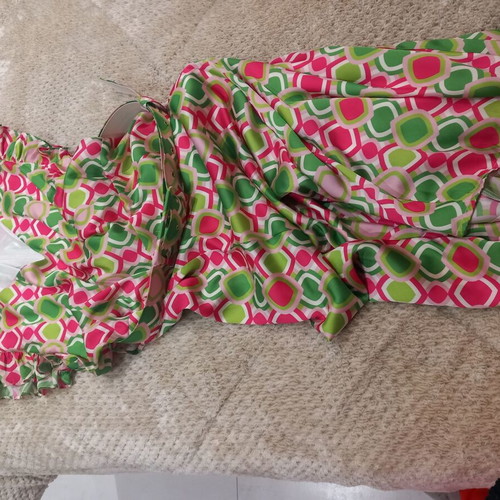 Derpouli dress with lachouria like new, size M, pink and green
