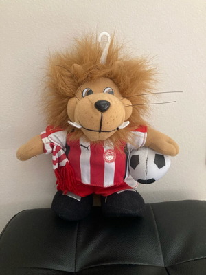 Thryleon football plush doll like new with hanger