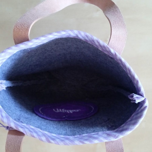 Milka филцова чанта с кожени дръжки нова, сива
