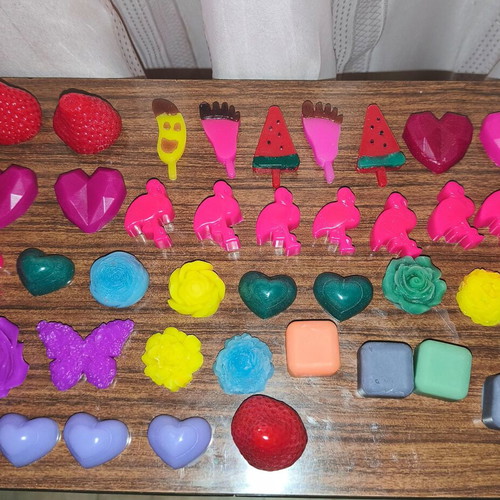 Wax melts 80 pieces assorted scents