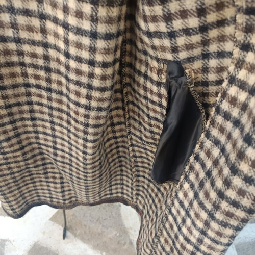 Checked coat with front pockets, size S/M, made in Italy, like new