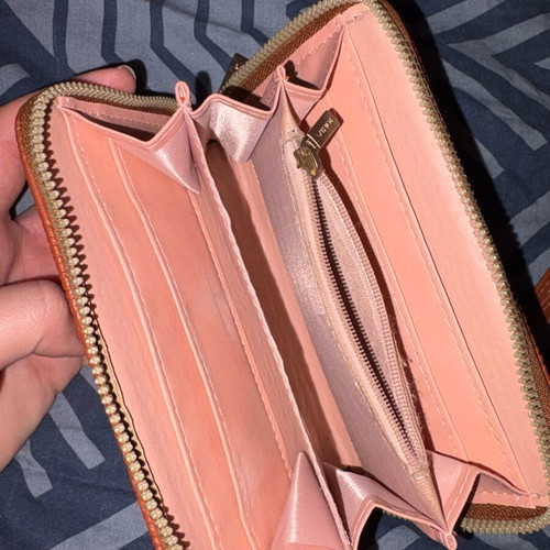 Verde brown wallet used with corner defect