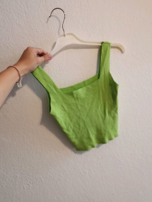 Green top used, one size