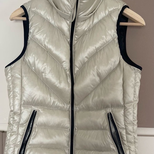 Calvin Klein women's down vest cream size small like new