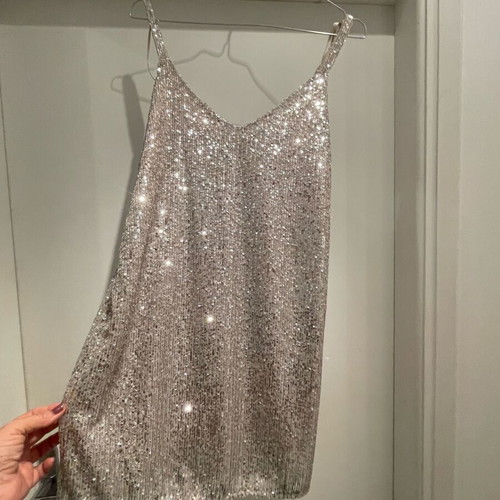 Pull & Bear gold sequin top like new